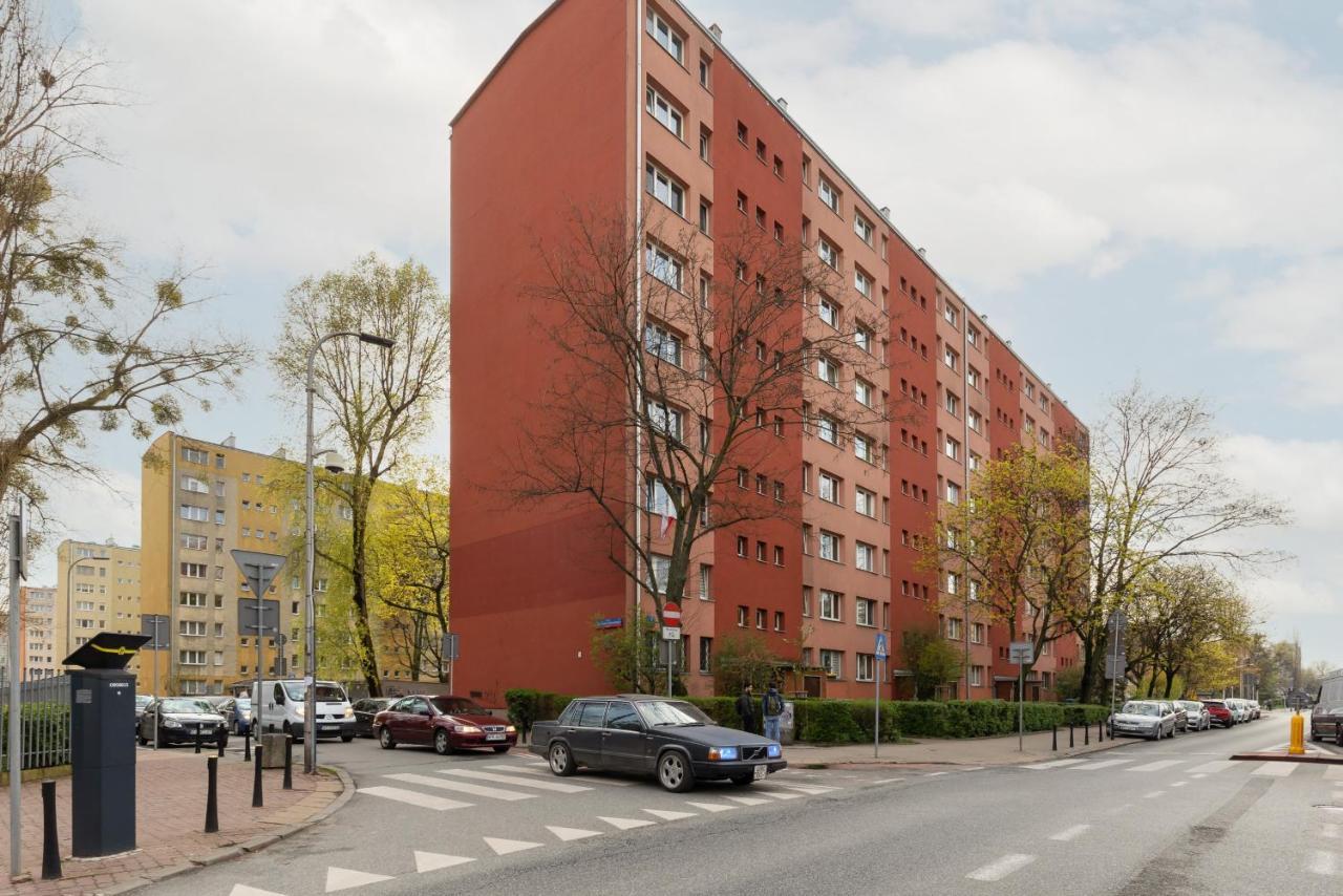 Dickens St By Renters Warschau